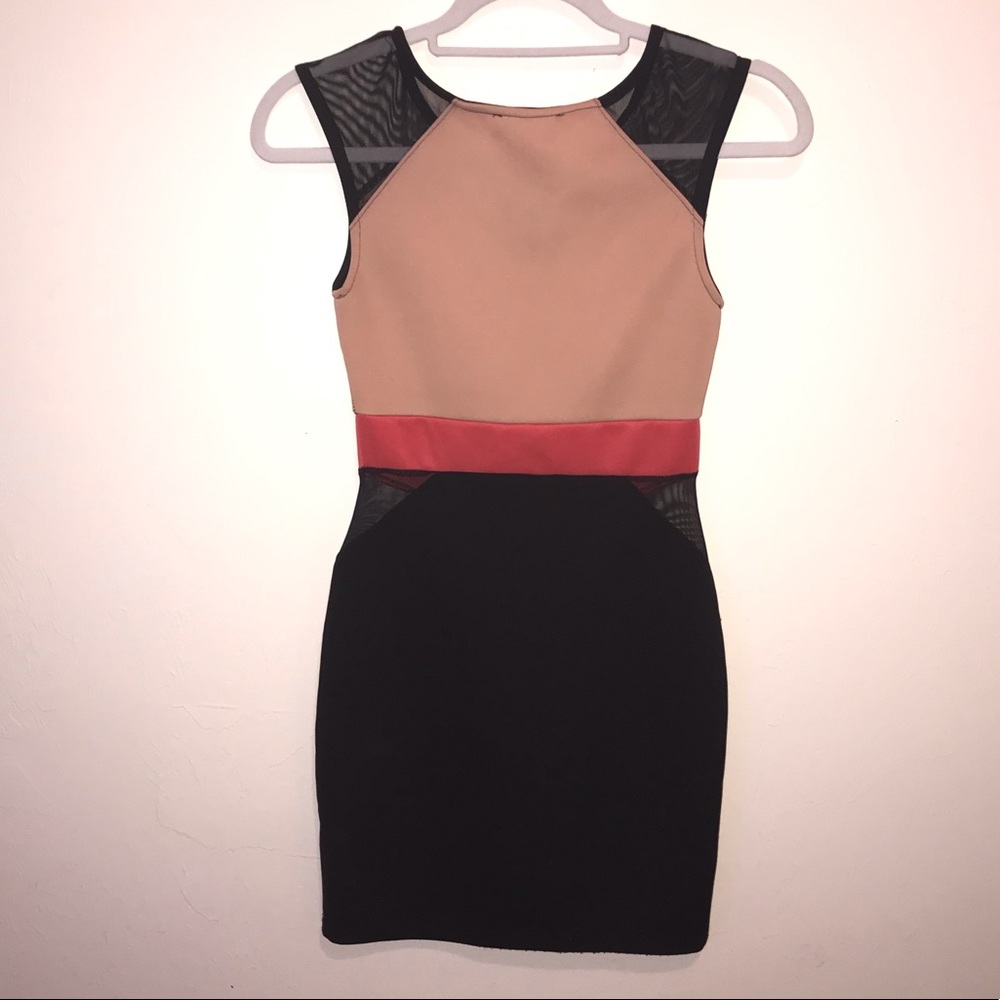 Multi colored dress - Picture 3 of 4